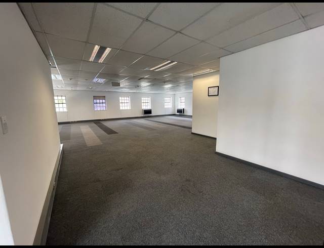 376M² OFFICE TO LET IN ROSEBANK